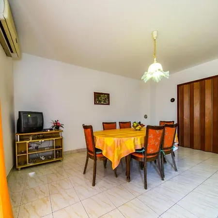 Apartamento Ana For 7